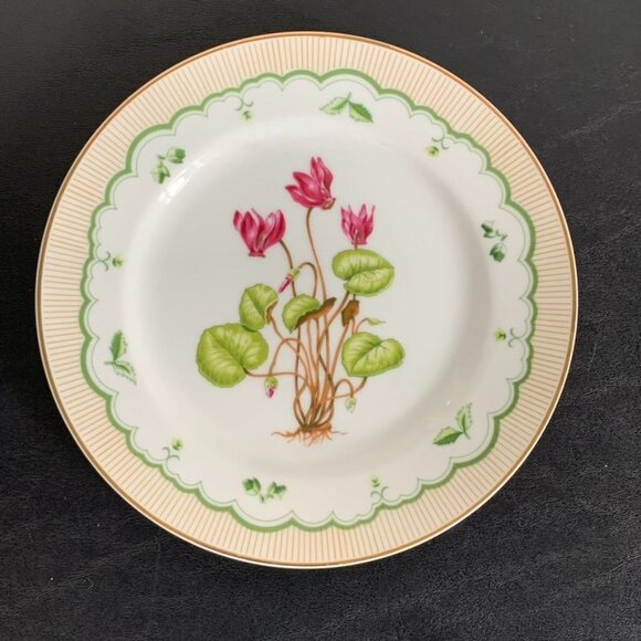 Set of 8 Vintage Georges Briard Salad/Dessert Plates Floral Flower Gold Trim - Picture 8 of 10